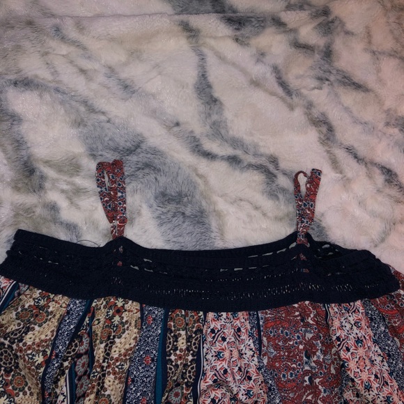 Off shoulder top - Picture 2 of 5